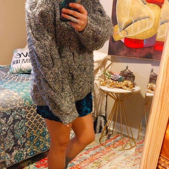 GAP Sweaters - Gap Chunky Cable Knit Balloon Sleeve Sweater Large